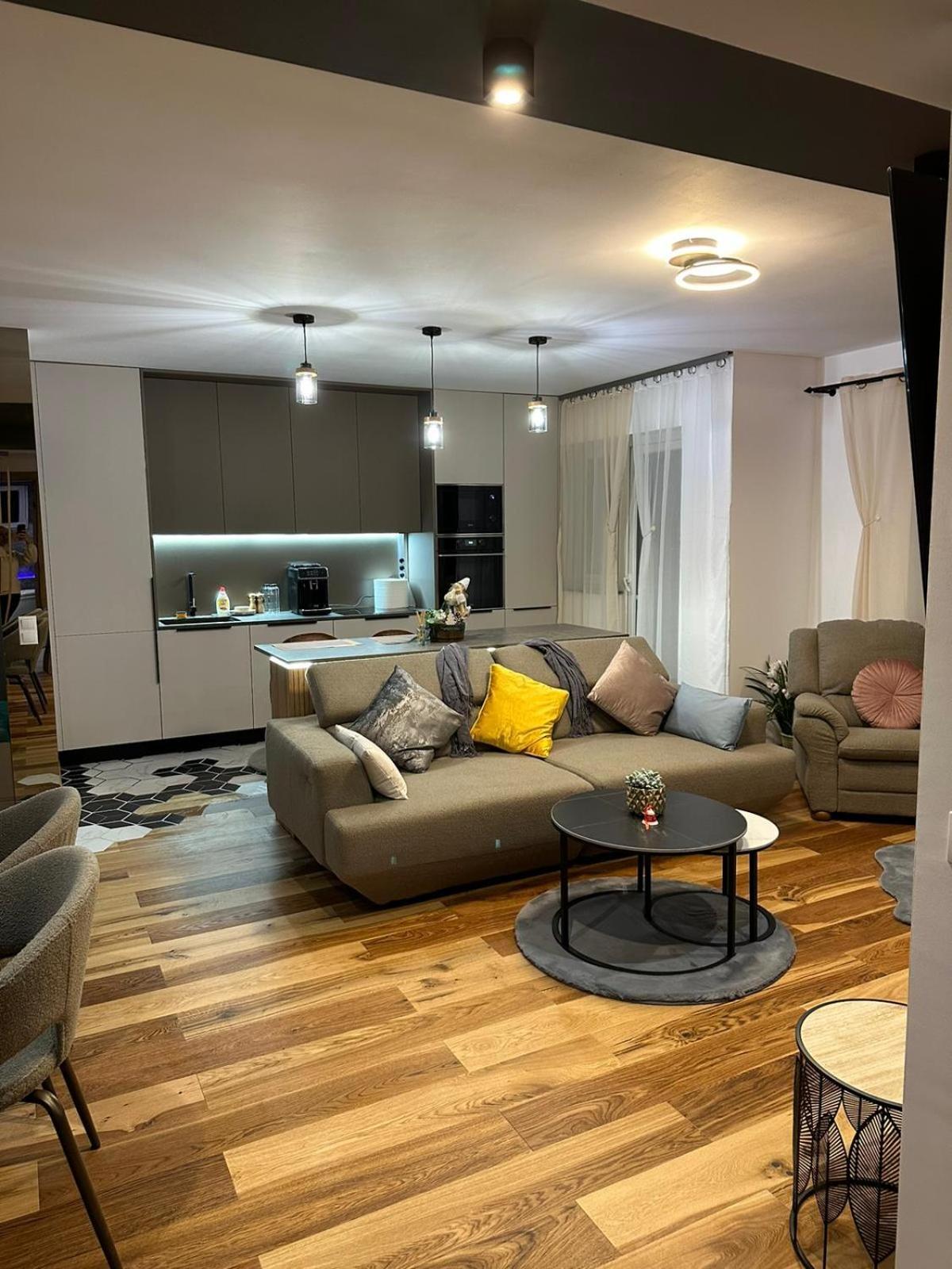 Apartament De Lux Andre Nagyszeben Kültér fotó